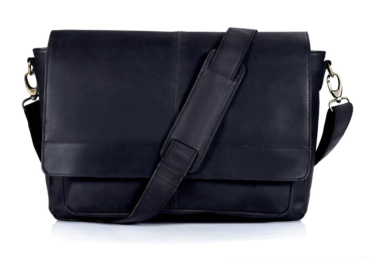 JAVIS UNISEX LEATHER MESSENGER BAG - Black