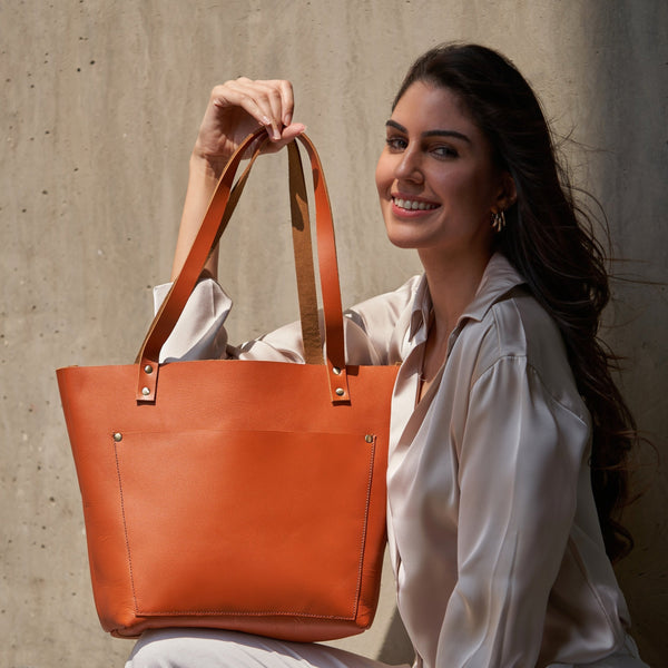 Classic Leather Tote Bag - Saddle Brown