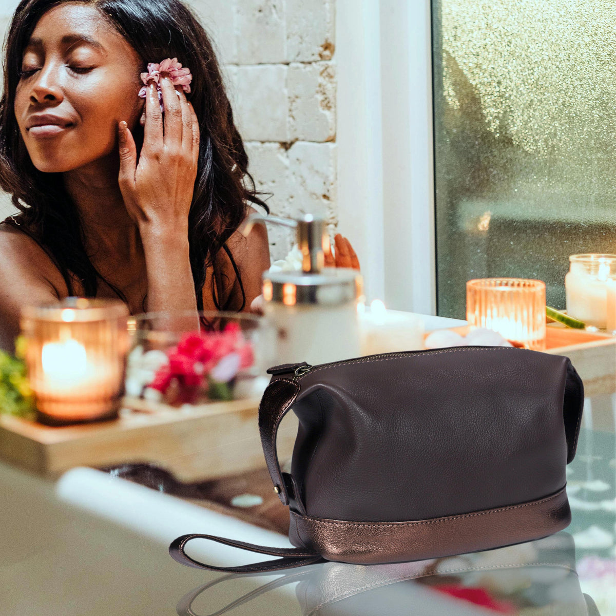 LUXE TOILETRY-CHOCO BROWN